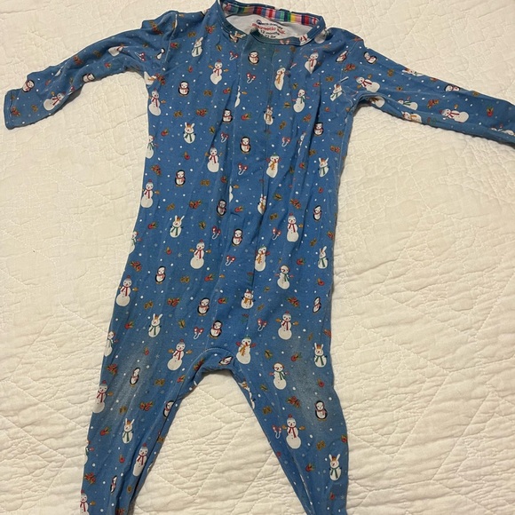 Magnetic me Xmas Onsie! - Picture 2 of 2